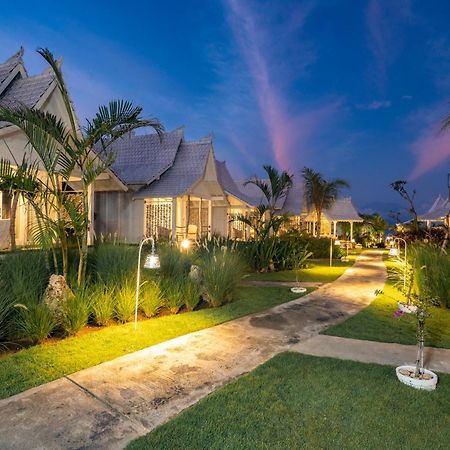 Paus Putih Hotel Lembongan Dış mekan fotoğraf