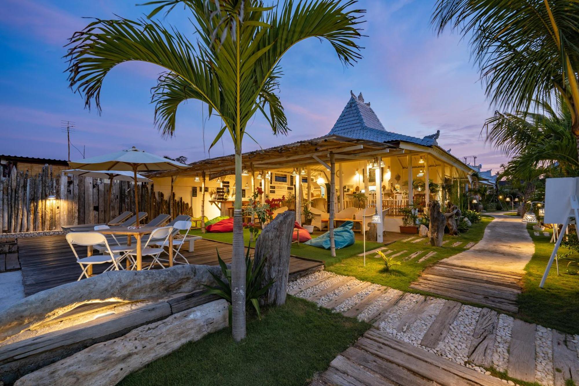 Paus Putih Hotel Lembongan Dış mekan fotoğraf